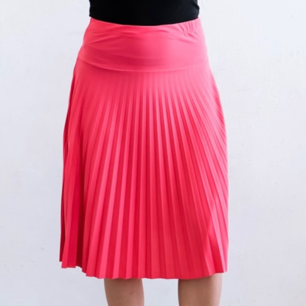 Pleated Knee Skirt (Pink) - Picture 3 of 4